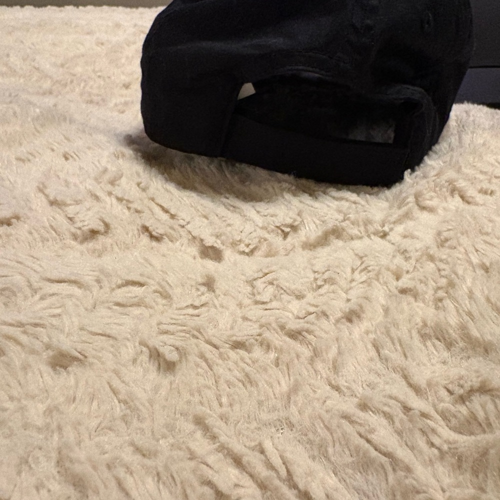 Alo hat - Picture 2 of 3